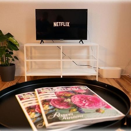 Gemuetlich - 2 Zimmer-Altbau, 24H Check-In Киль Экстерьер фото